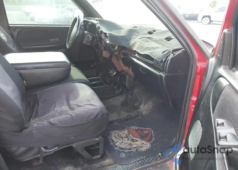 1994 Dodge Ram 1500 из США, поврежденный, VIN 3B7HC16Y5RM562516